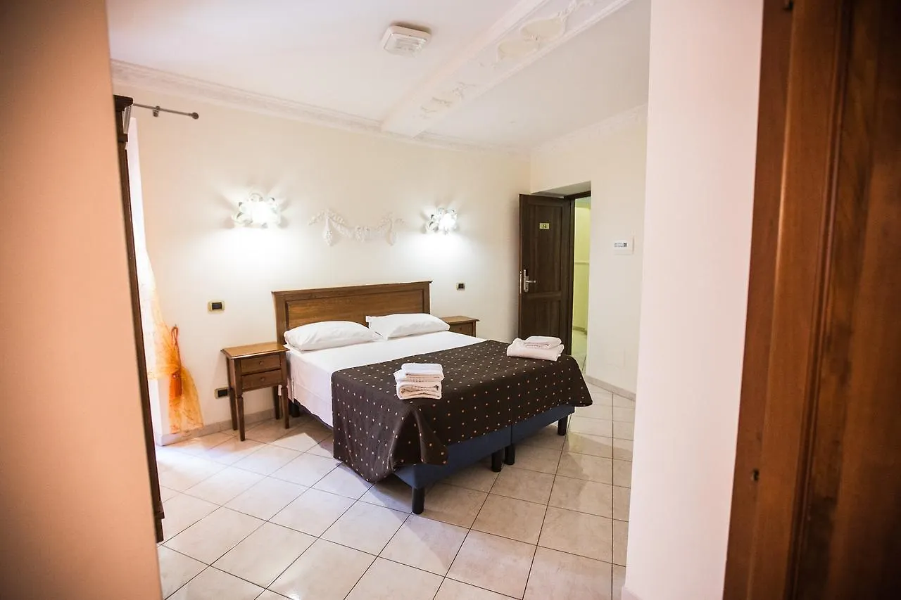 Hotel Grifo Rom 3*,  Italien