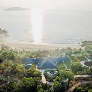Diamond Bay Condotel Апарт-отель Нячанг