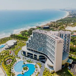 Aquamarine Beachfront & Курортный комплекс Камрань
